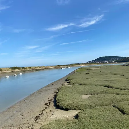 Ravissante Maison En Bord De